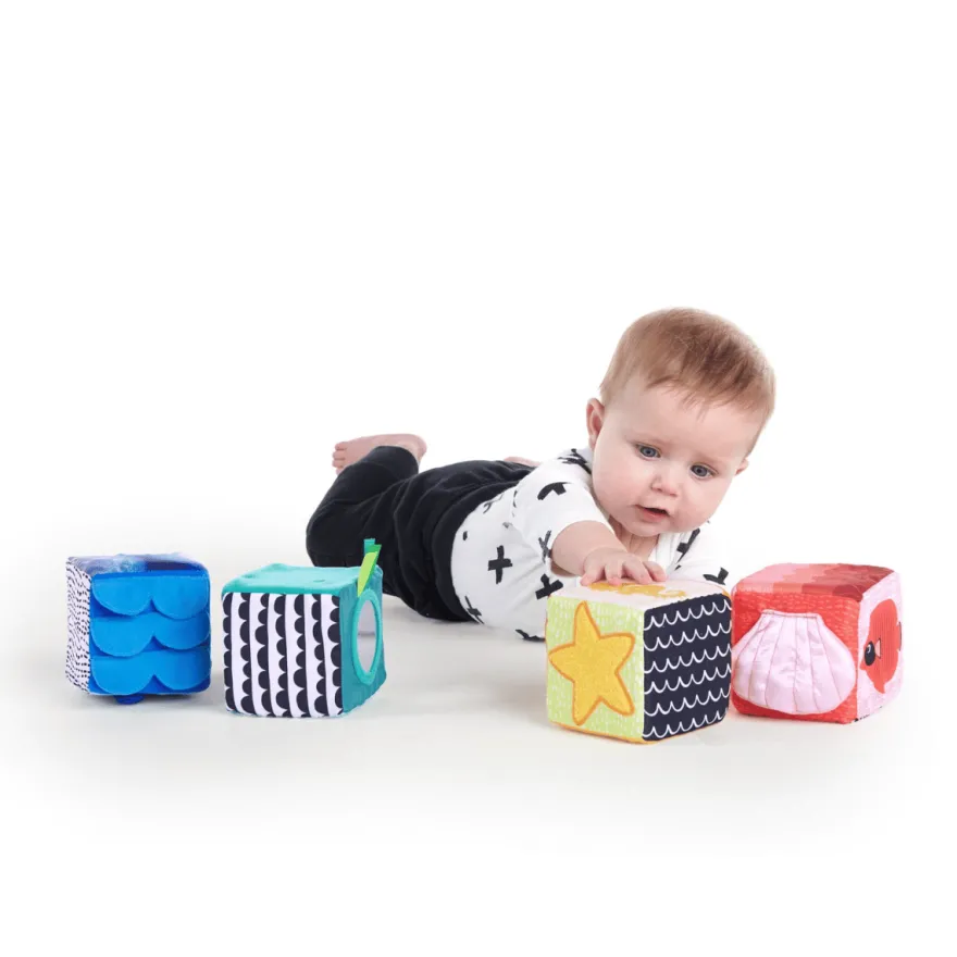 Baby Einstein - Sensoriska tygklossar för bebisar