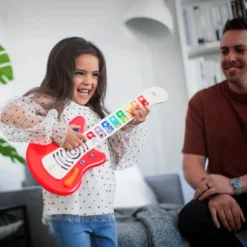Baby Einstein - Together in Tune, Gitarr