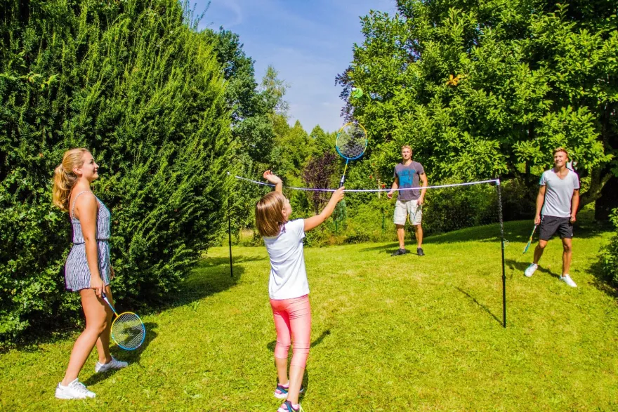 Badmintonset för familjen, inkl. nät