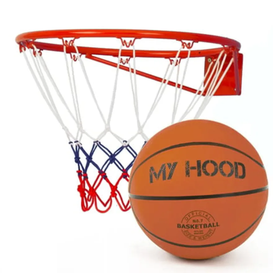 Basketkorg med boll