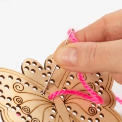 Dekorera själv – träfigurer med hål, 24 st.