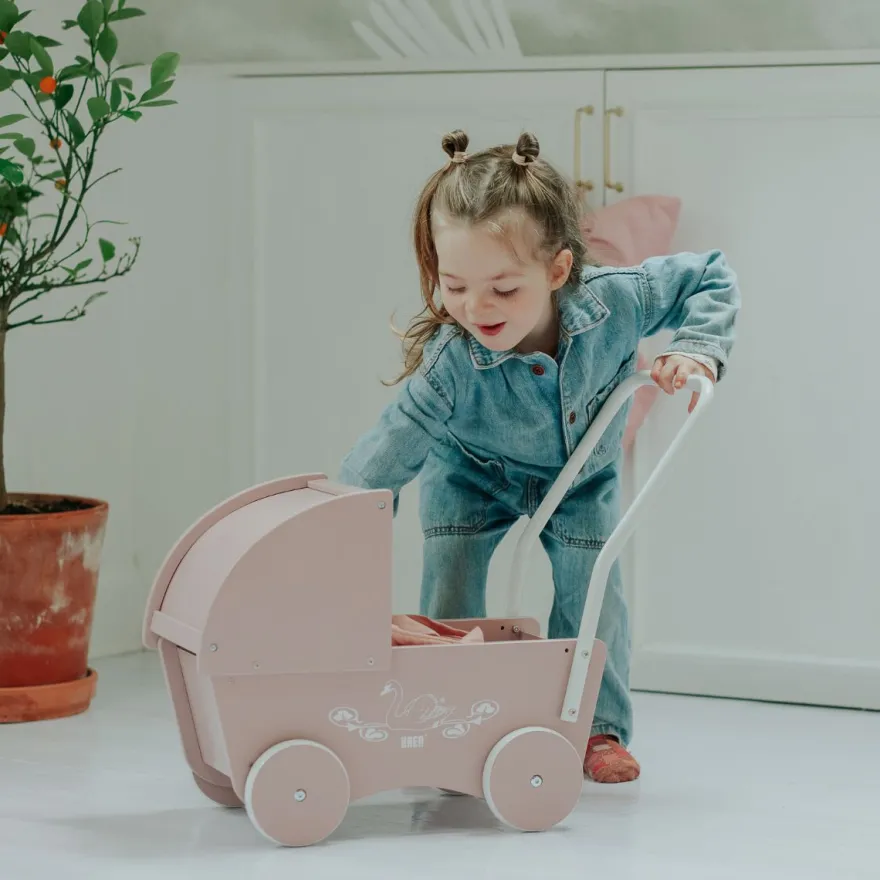 Dockvagn – Den lilla rosa