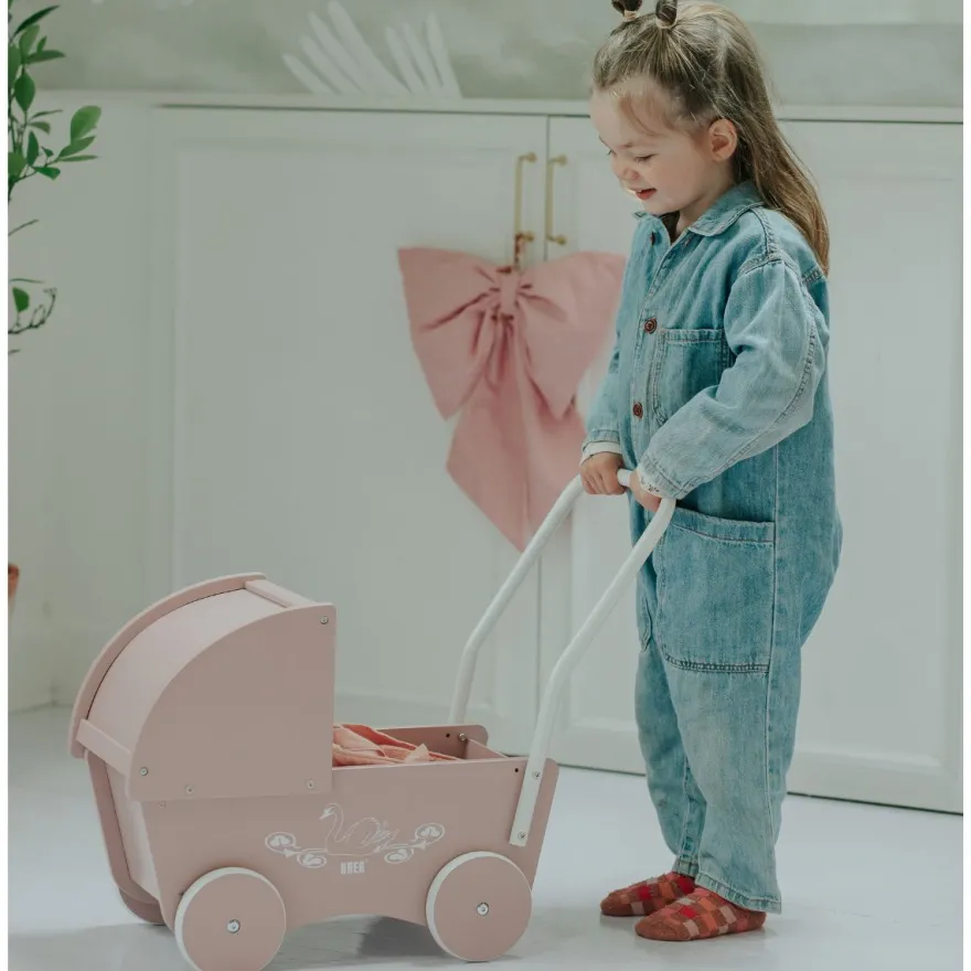 Dockvagn – Den lilla rosa