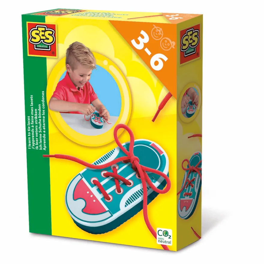 Jag lär mig knyta skosnören