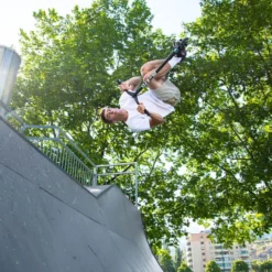 Micro Ramp-stuntsparkcykel – Svart