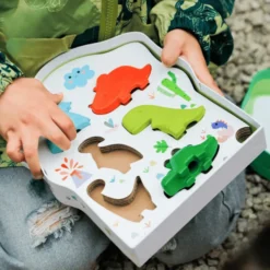 Mina första färgkritor – dinosaurier
