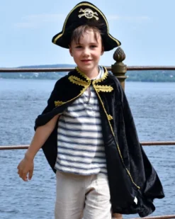 Pirat (cape + hatt), stl. 3-8 år