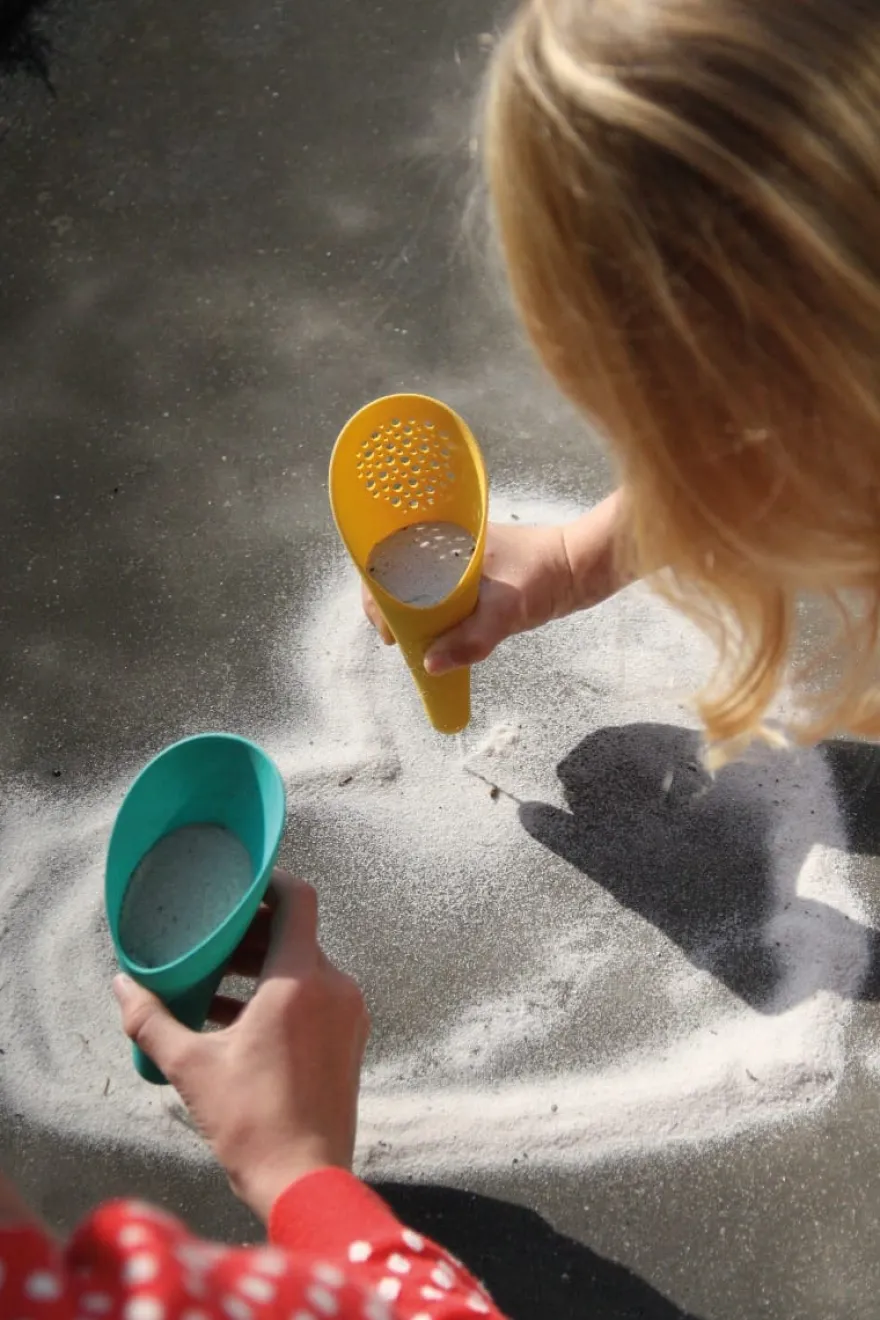 Sandlek Cuppi - Spade, sil och boll, grå