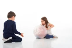 Sensorisk boll med konfetti - stor 40 cm. diameter