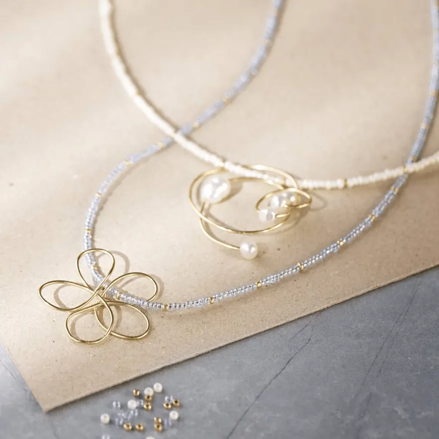 Smyckespaket - Halsband med metalltrådshänge