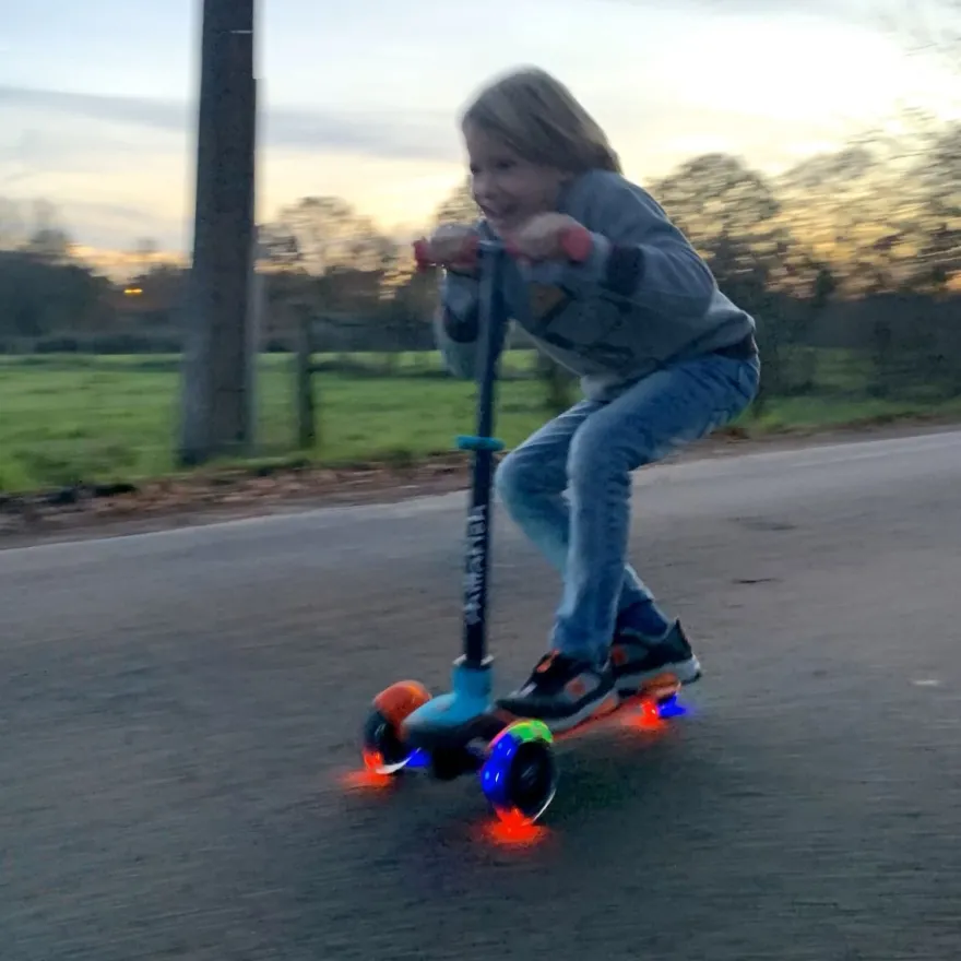 Sparkcykel Scotti GLOW