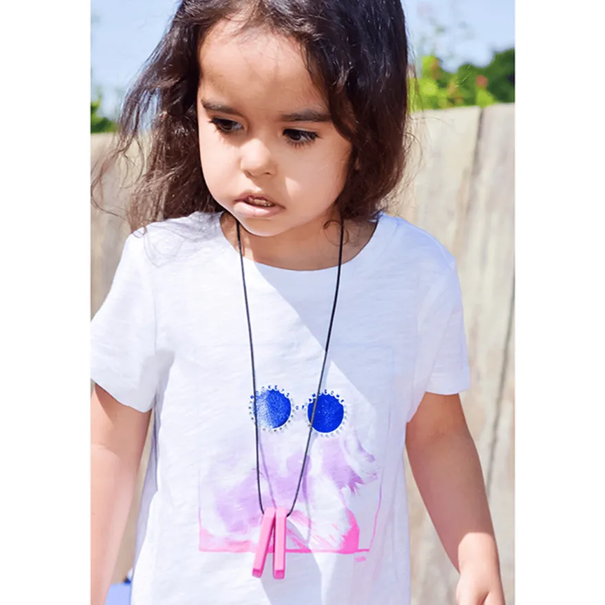 Tuggsmycke, Chew Tag - Hårt